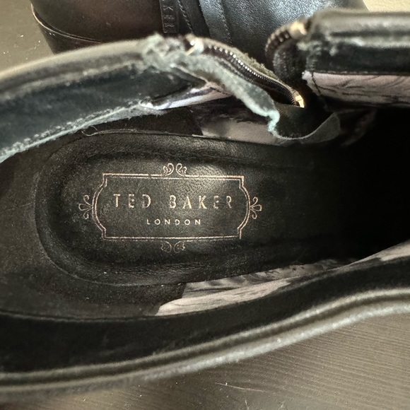 Ted Baker • heeled ankle boots • size 7.5 - Picture 5 of 11